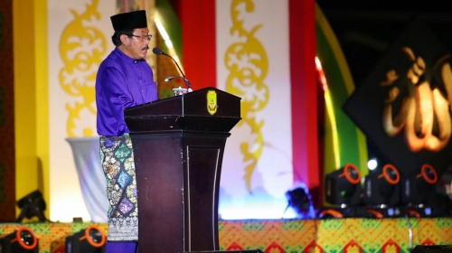 H Nurdin Basirun, Gubernur Kepulauan Riau (Kepri).